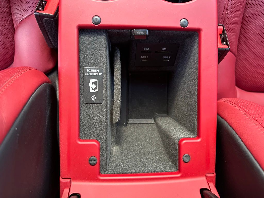 Thumbnail: 2020 Porsche Macan - 28