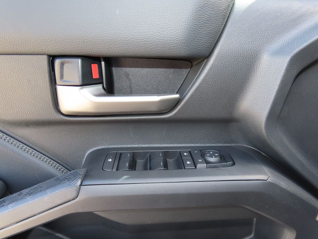 2024 Toyota Tacoma Limited 22