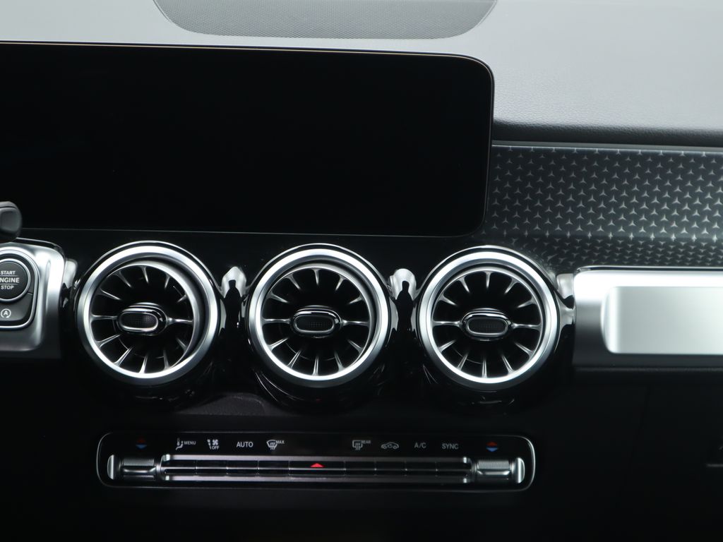 Thumbnail: 2025 Mercedes-Benz GLB - 14