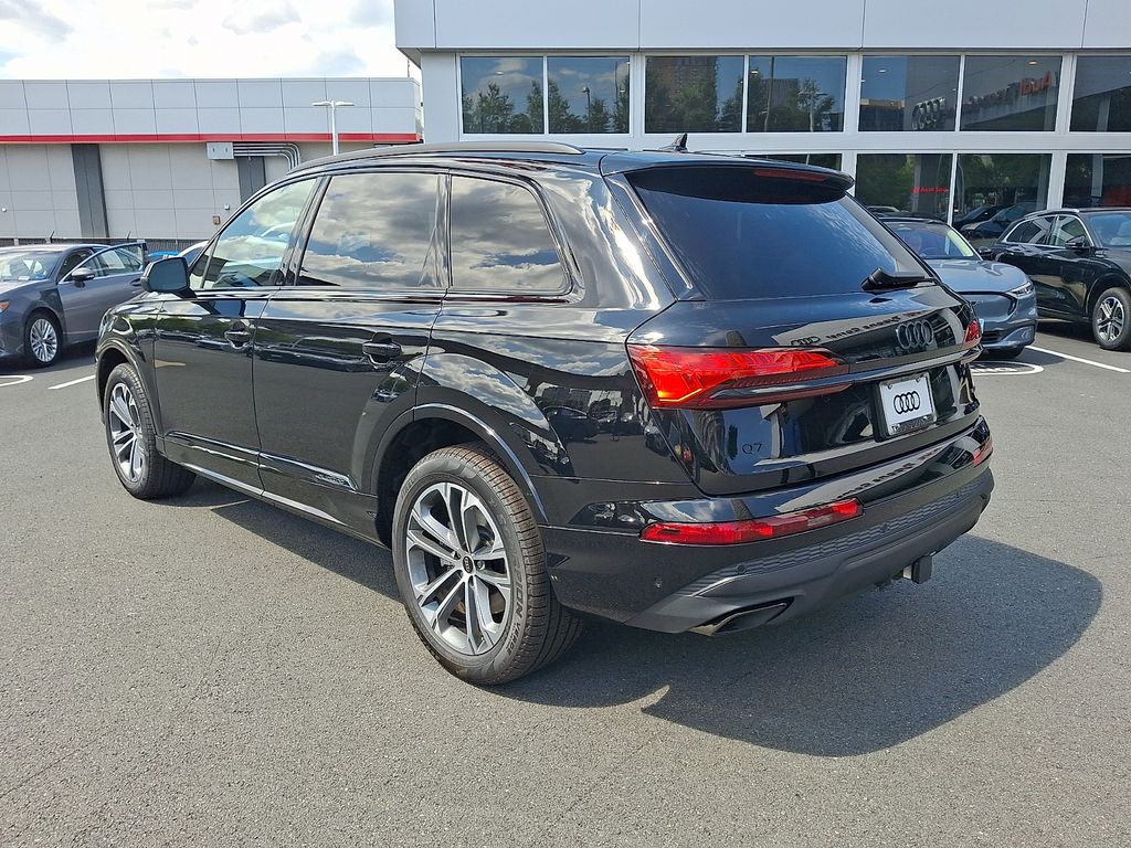 Thumbnail: 2026 Audi Q7 - 4