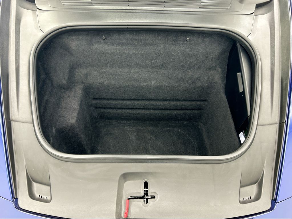 Thumbnail: 2024 Porsche 911 - 28