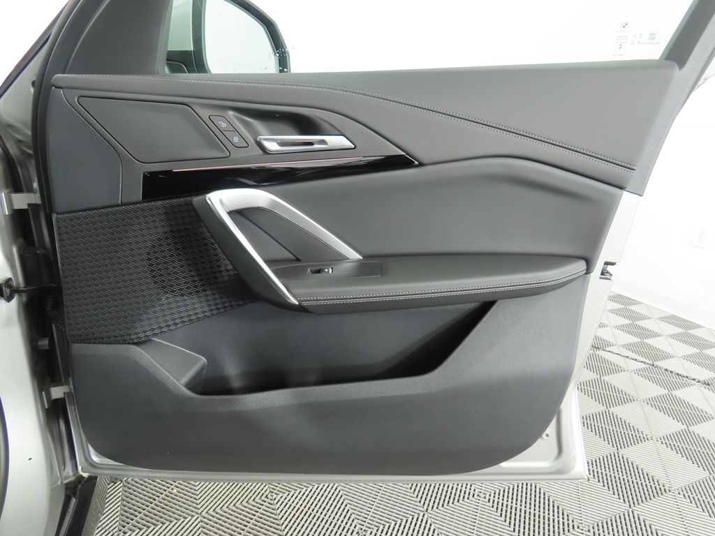 Thumbnail: 2025 BMW X1 - 26