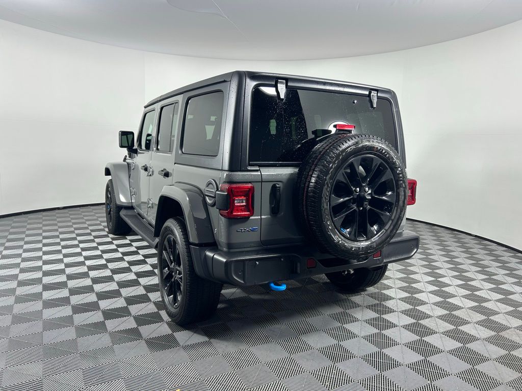Thumbnail: 2023 Jeep Wrangler - 7