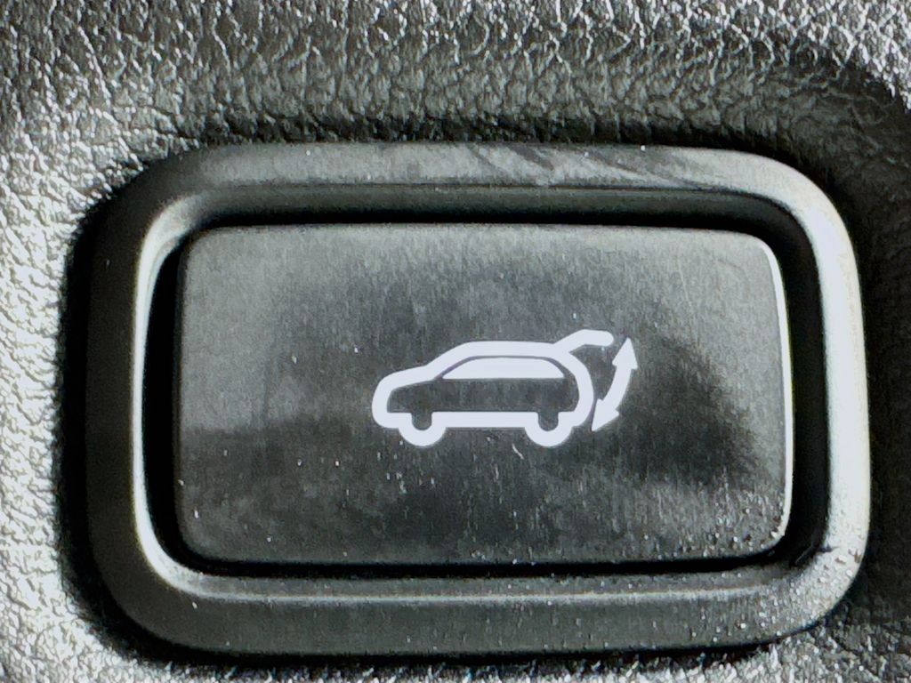 Used Car 2023 Hyundai Santa Fe  Xrt For Sale Under $25,000 In Austin, Texas