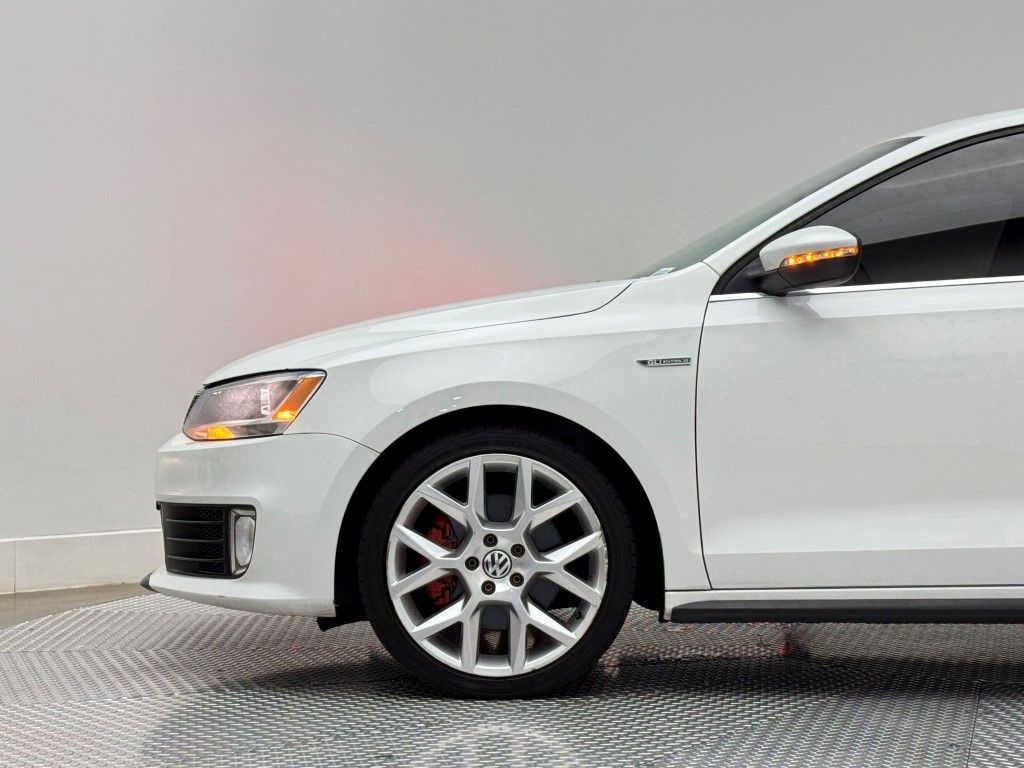 Thumbnail: 2014 Volkswagen Jetta - 8