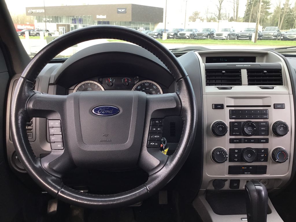 Thumbnail: 2012 Ford Escape - 8