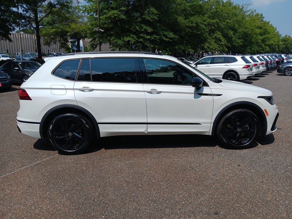 2024 Volkswagen Tiguan 2.0T SE R-Line Black 6