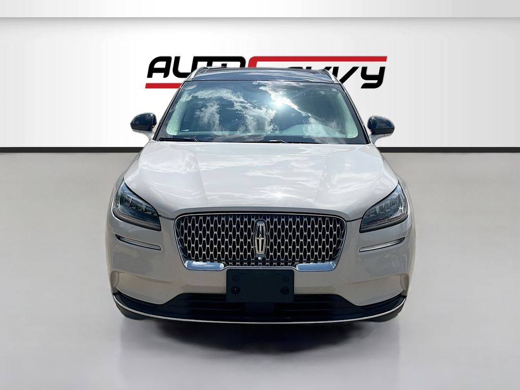 Used 2022 White Lincoln Standard image 2