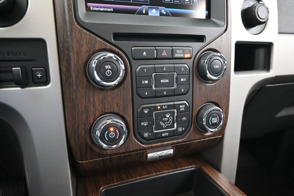 2014 Ford F-150 LARIAT