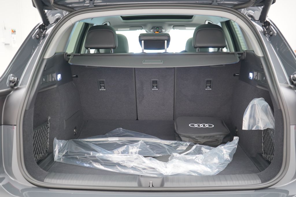 2025 Audi Q6 e-tron Premium 19