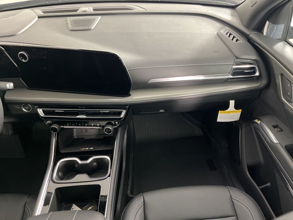 Thumbnail: 2026 Chevrolet Traverse - 16