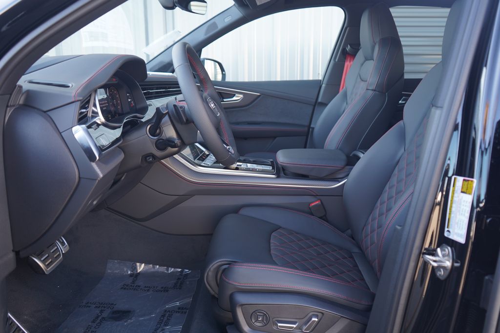 Thumbnail: 2026 Audi Q7 - 6