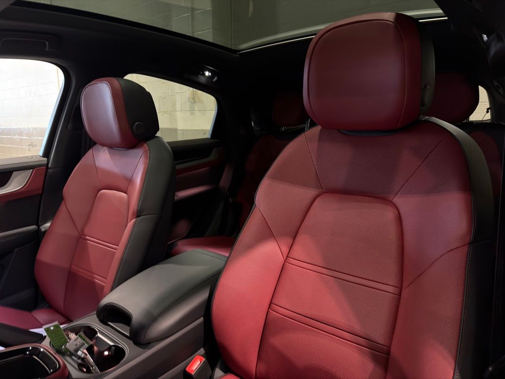 Thumbnail: 2026 Porsche  - 10