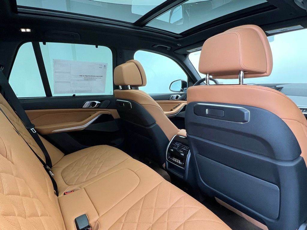 Thumbnail: 2026 BMW X5 - 8