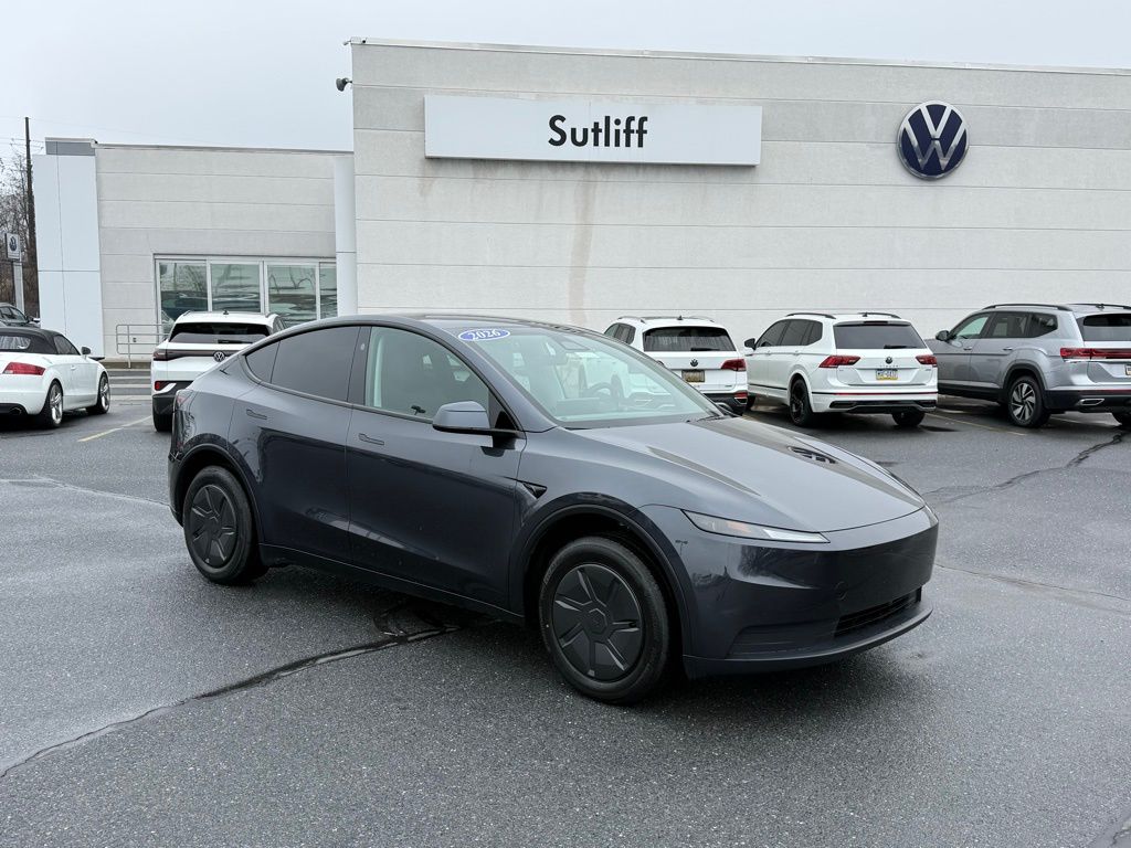 2026 Tesla Model Y Long Range AWD