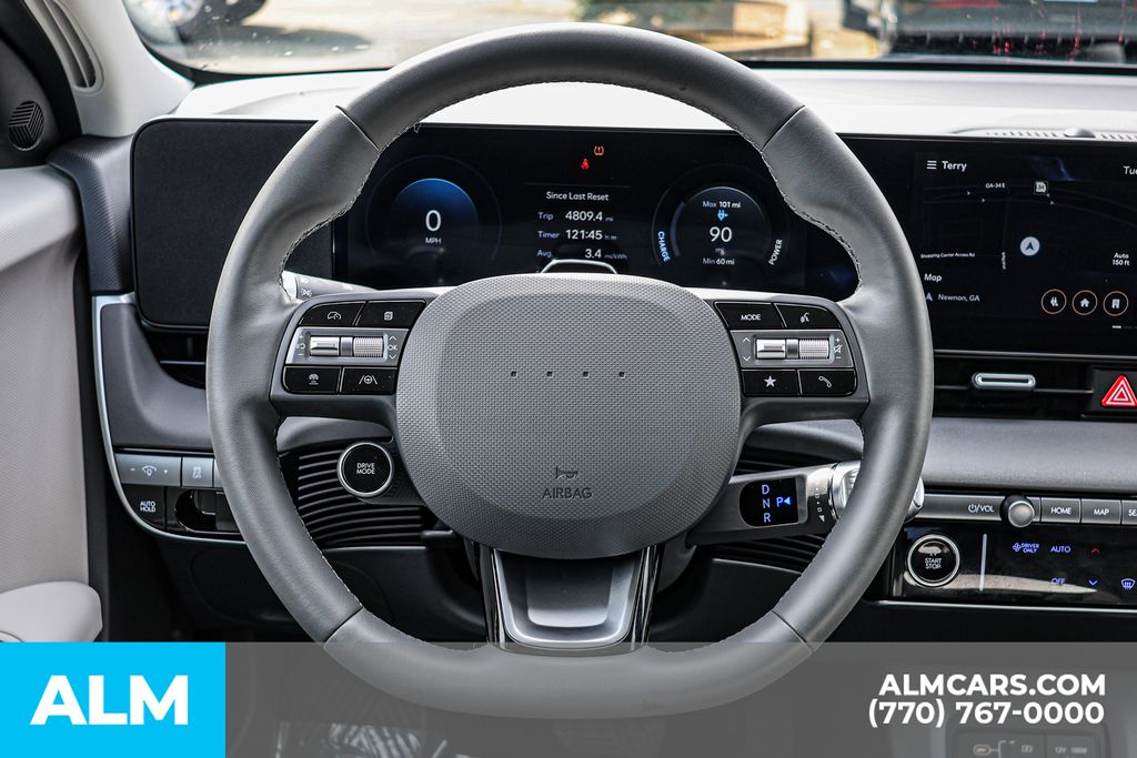 Used 2025 Blue Hyundai SEL image 32