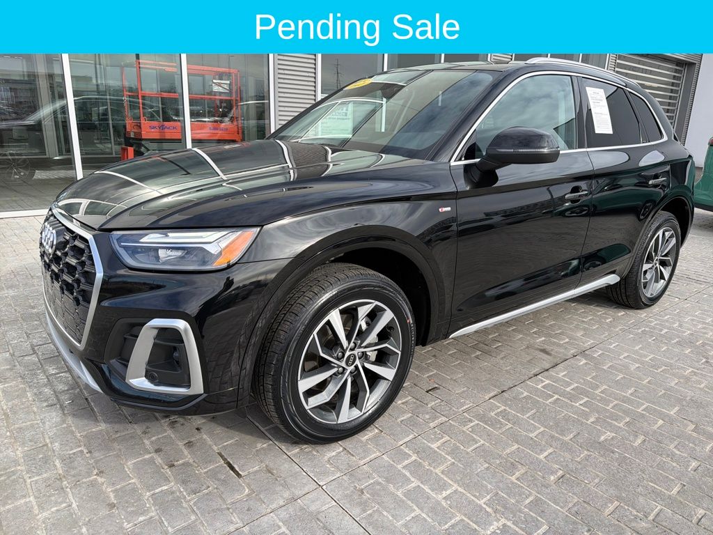 Mythos Black Metallic 2023 Audi Q5 quattro Premium Plus S Line 45 TFSI SUV / Crossover All-Wheel Drive 7-Speed Automatic