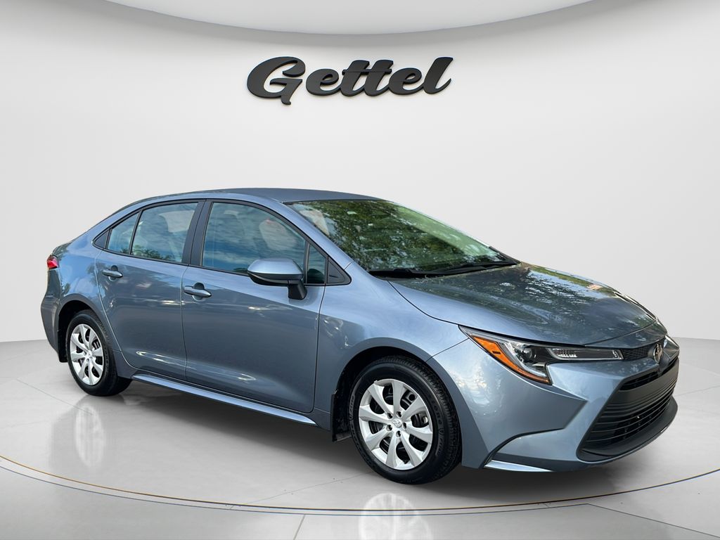 Certified Used 2026  Toyota LE image 3