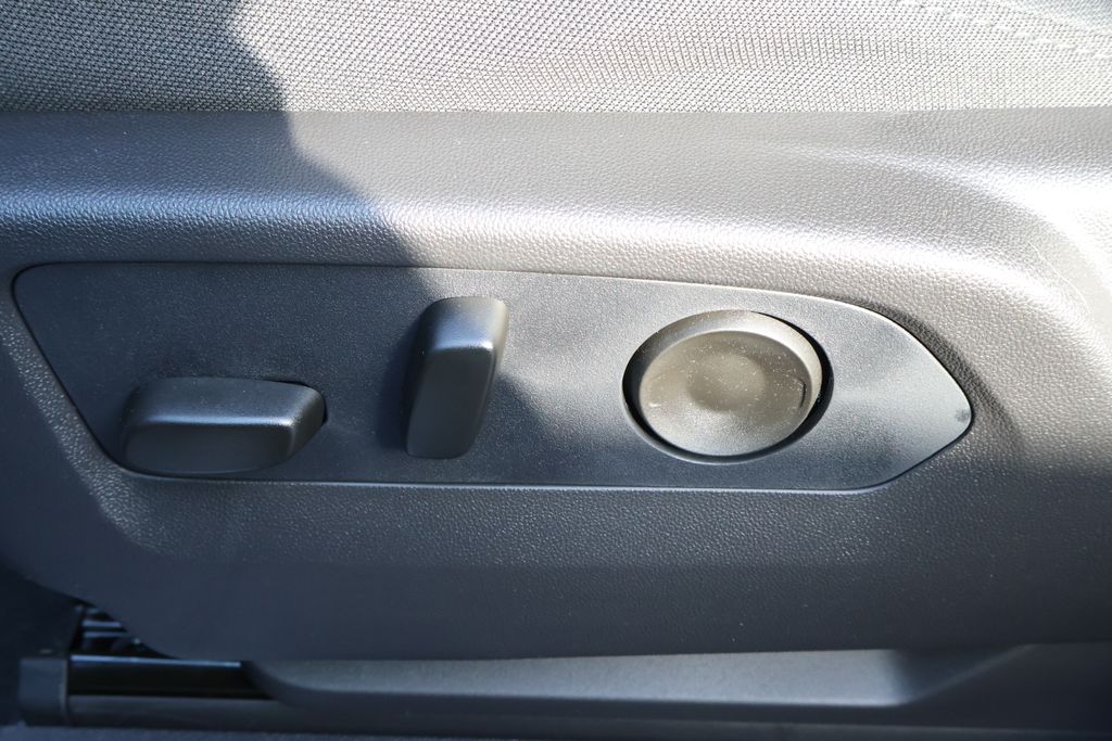 Thumbnail: 2026 Chevrolet Silverado 1500 - 17