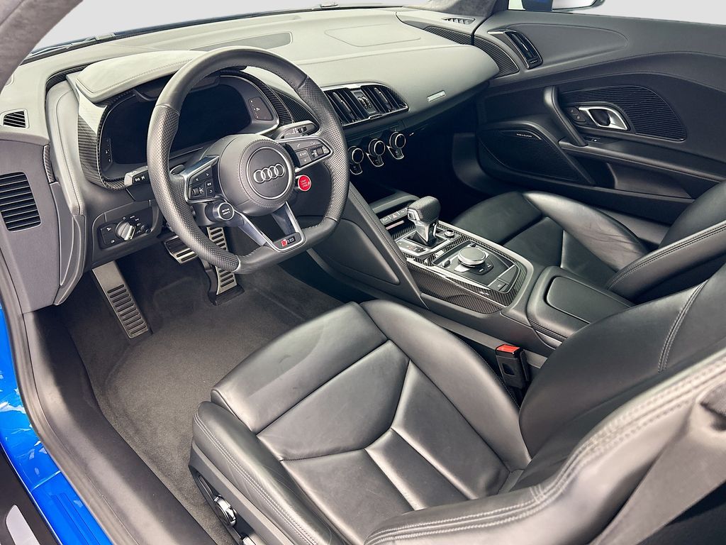 Thumbnail: 2021 Audi R8 - 9