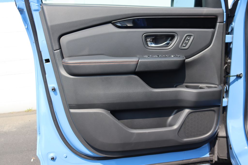 Thumbnail: 2025 Honda Pilot - 31
