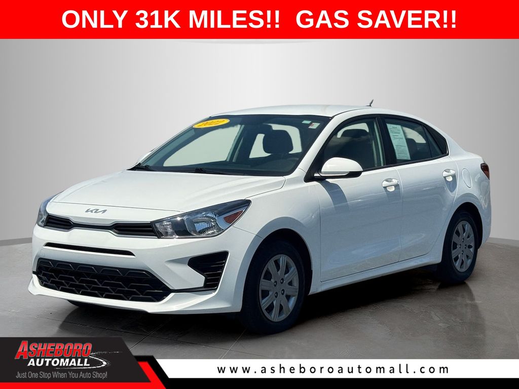 Clear White 2022 Kia Rio LX FWD Sedan Front-Wheel Drive Continuously Variable Transmission