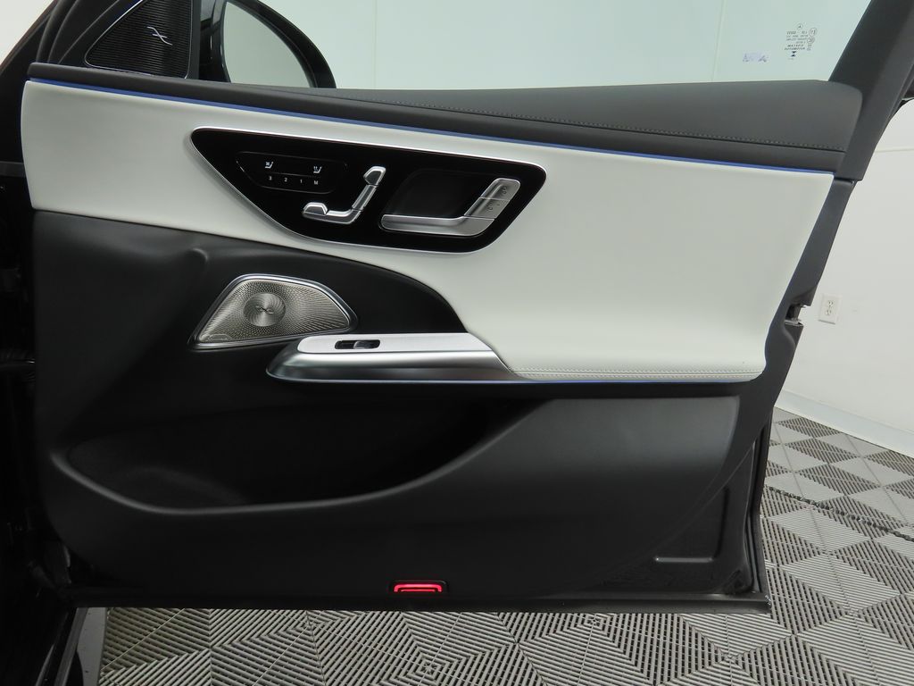 Thumbnail: 2026 Mercedes-Benz E-Class - 25