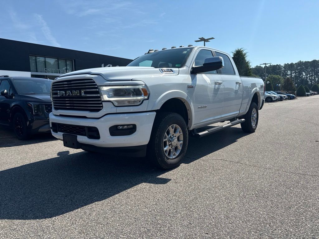 Bright White Clearcoat 2022 RAM 2500 Laramie Crew Cab 4WD Pickup Truck Four-Wheel Drive 8-Speed Automatic