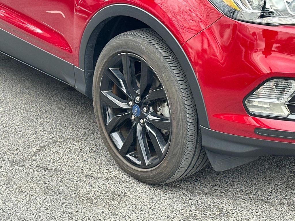 2019 Ford Escape SE photo