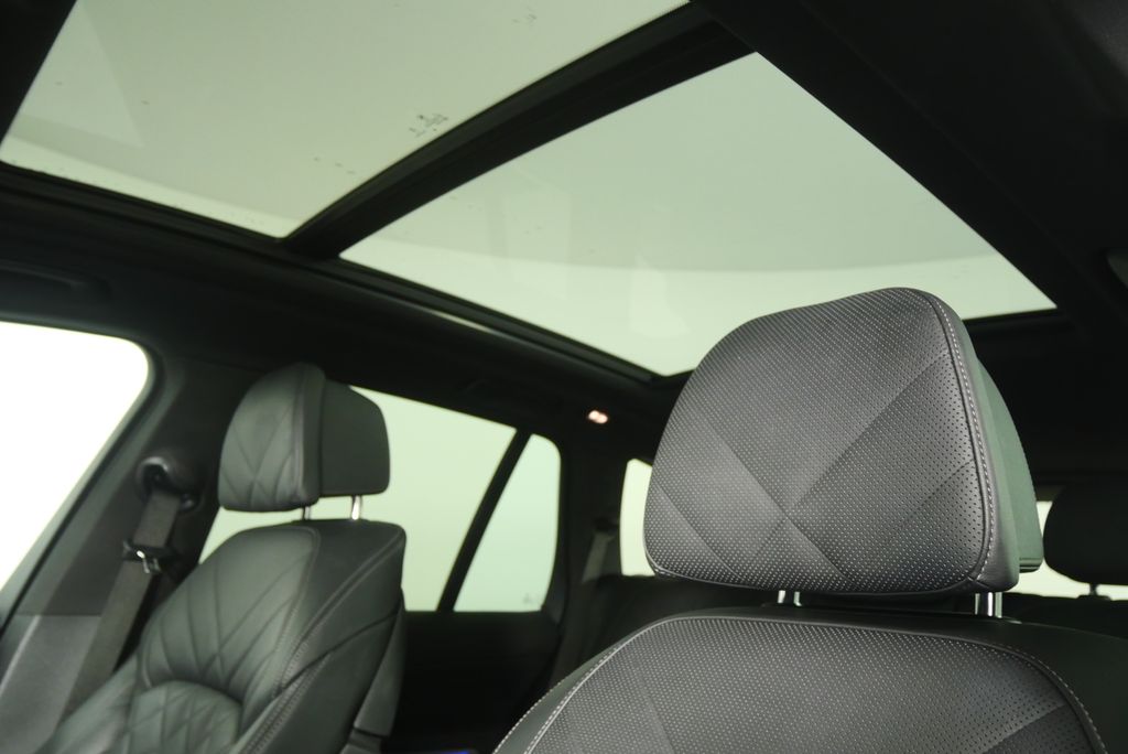 Thumbnail: 2024 BMW X5 - 11