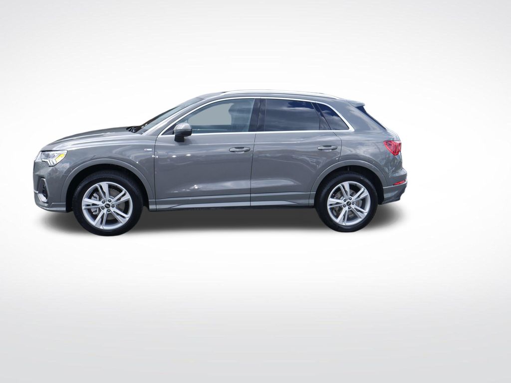 Thumbnail: 2023 Audi Q3 - 2