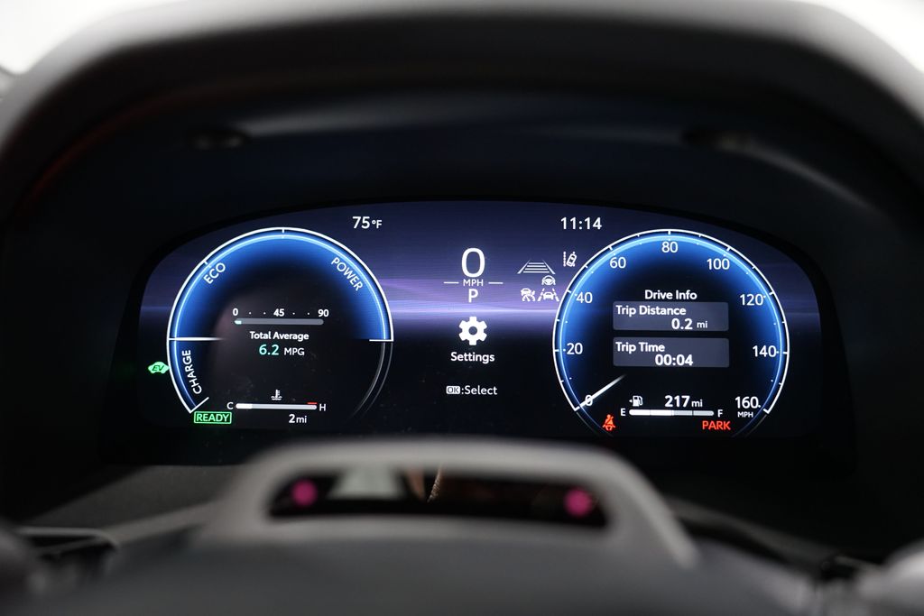 2025 Toyota Camry XSE 16