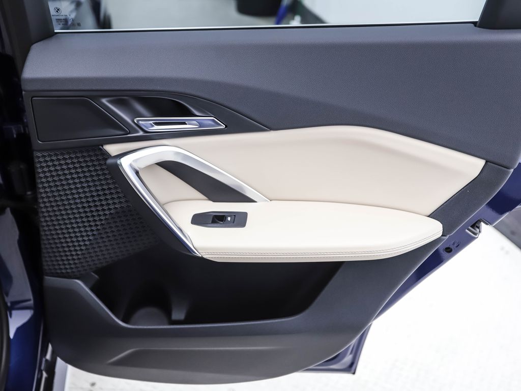 2025 BMW X1 xDrive28i 24