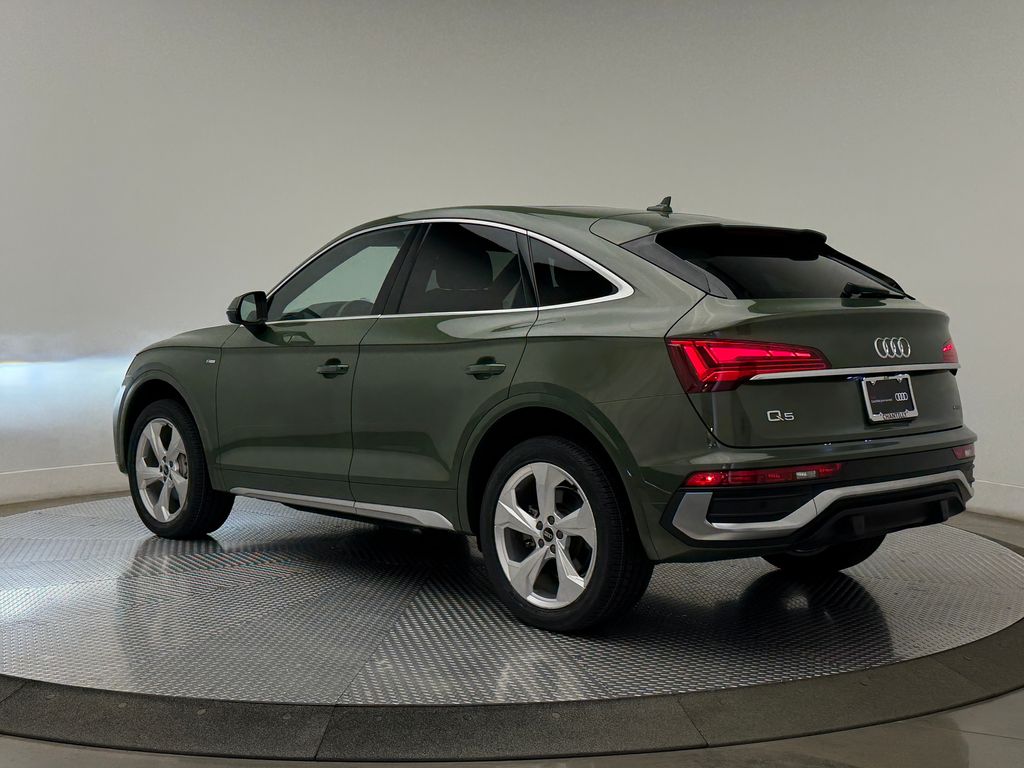 Thumbnail: 2022 Audi Q5 - 5