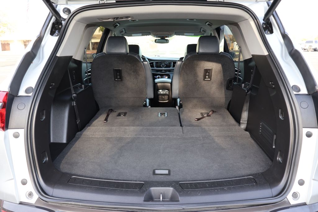 2019 Buick Enclave Essence 28