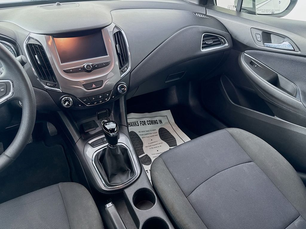 2018 Chevrolet Cruze LT photo