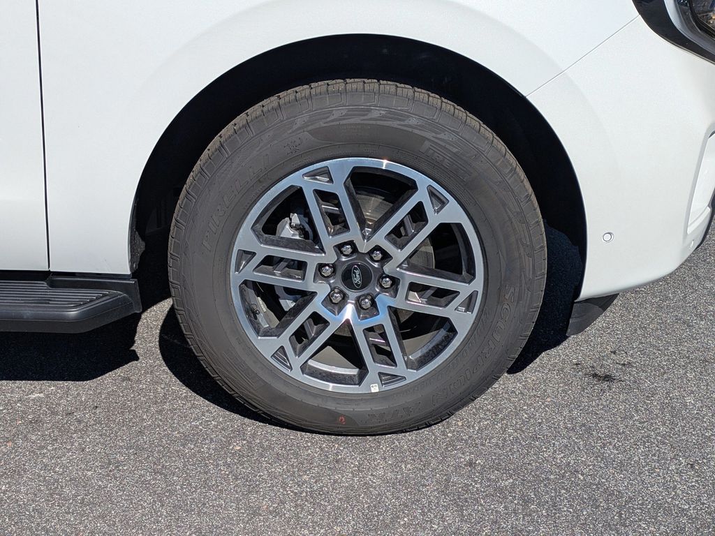 2025 Ford Expedition Active MAX