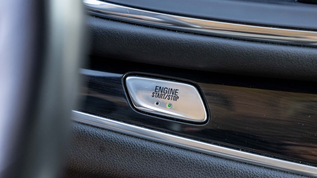 Used 2020 Buick Enclave Essence 4D Sport Utility