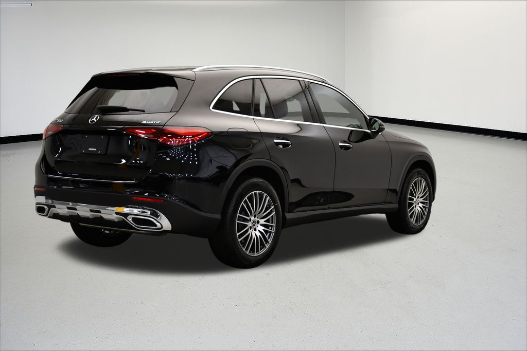 Thumbnail: 2025 Mercedes-Benz GLC - 5