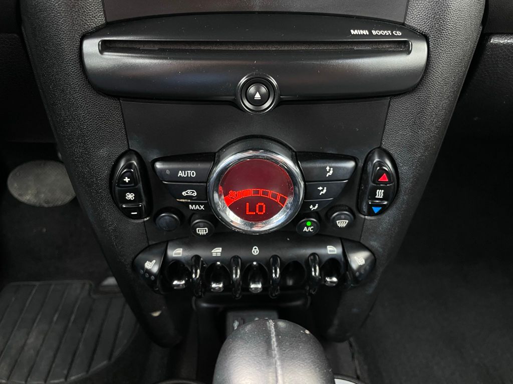 2015 MINI Cooper Base 18