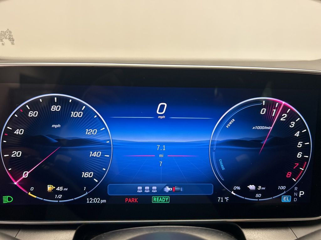 Thumbnail: 2026 Mercedes-Benz GLC - 16