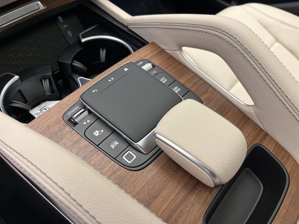 Thumbnail: 2025 Mercedes-Benz GLE - 20