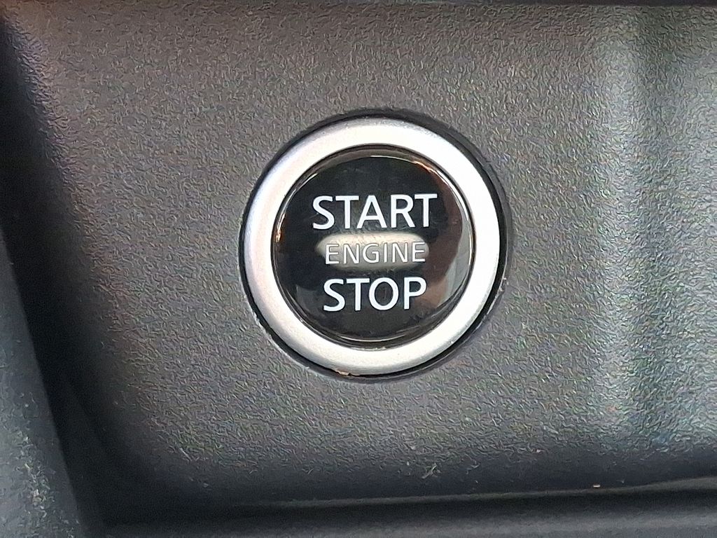2023 Nissan Rogue — photo 23
