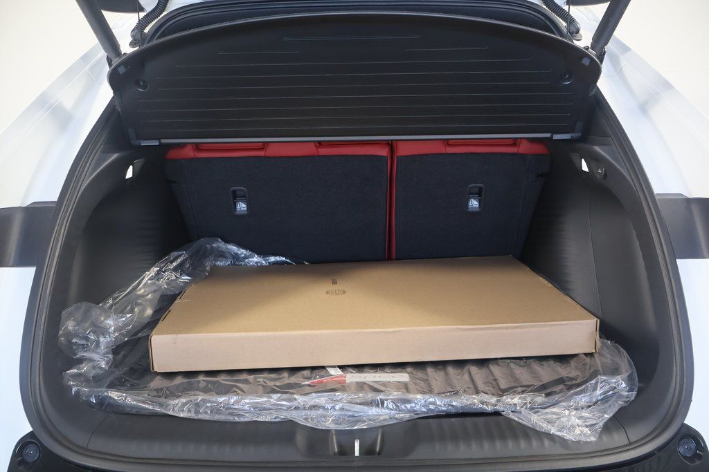 Thumbnail: 2025 Acura ADX - 8