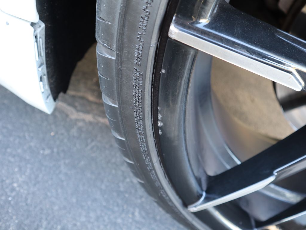 Thumbnail: 2015 Porsche Panamera - 23