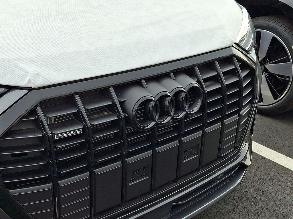 2025 Audi Q3  4