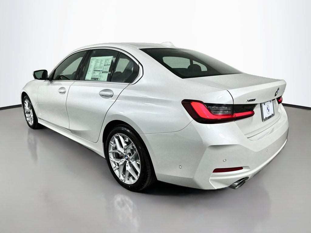 Thumbnail: 2026 BMW 3 Series - 7