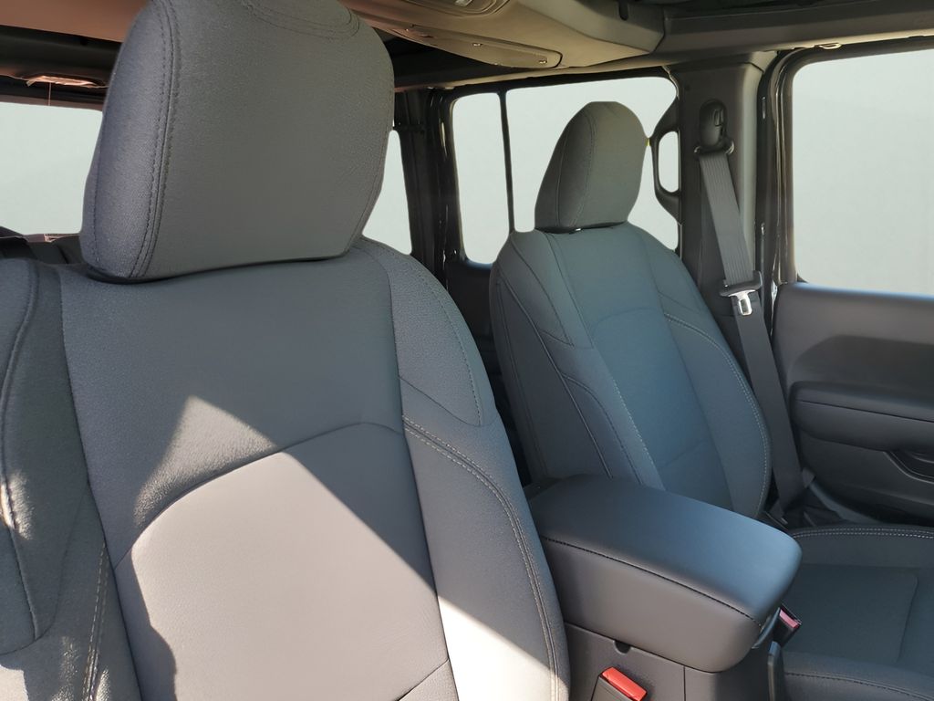 New Car 2025 Jeep Wrangler  For Sale Under $40,000 In Austin, Texas