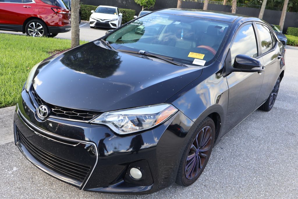 Thumbnail: 2016 Toyota Corolla - 2