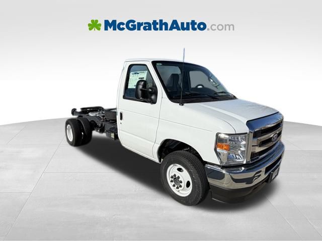 New 2026 White Ford Base image 5